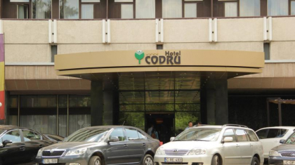 Moldova Agroindbank se muta la Codru. Banca a cumparat hotelul de la Vlad Plahotniuc - Anticoruptie.md Moldova Agroindbank se muta la Codru. Banca a cumparat hotelul de la Vlad Plahotniuc - Anticoruptie.md