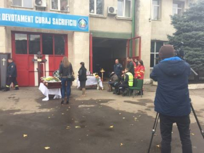 Clipe sfasietoare! Colegii, in lacrimi, isi iau ramas bun de la pompierul Ivan Nagailic - FOTO