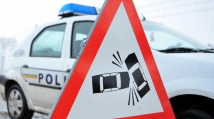 Accident grav la Buiucani. Un barbat a decedat pe loc dupa ce doua masini s-au ciocnit violent, iar in urma impactului una din ele a fost proiectata in pieton