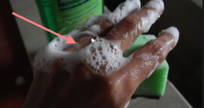 Detergentul de vase poate contine substante toxice! Iata o alternativa naturala si foarte eficienta Detergentul de vase poate contine substante toxice! Iata o alternativa naturala si foarte eficienta