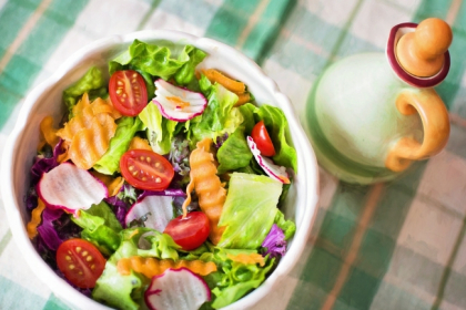 Invata sa mananci salata fara ca sa te ingrasi! Incearca trucul asta al nutritionistilor