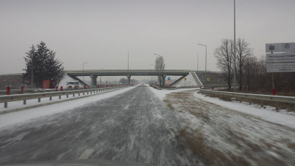 Prima zi de iarna a venit cu ninsori si drumuri inghetate la nordul tarii - GALERIE FOTO Prima zi de iarna a venit cu ninsori si drumuri inghetate la nordul tarii - GALERIE FOTO