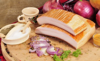 Doua moduri savuroase de a prepara slanina pentru masa de Sarbatori