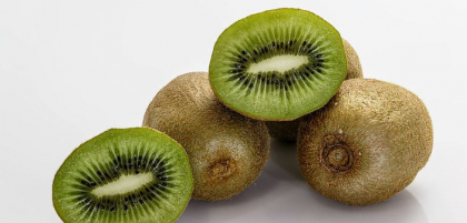 Foarte tare! De ce sa nu mai arunci niciodata cojile de kiwi, portocala si pepene Foarte tare! De ce sa nu mai arunci niciodata cojile de kiwi, portocala si pepene