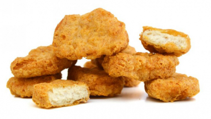 A comandat pui la un fast-food celebru, dar a primit ceva terifiant. Ce a gasit in carne A comandat pui la un fast-food celebru, dar a primit ceva terifiant. Ce a gasit in carne