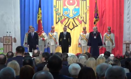 Ceremonia de investire a Presedintelui Republicii Moldova, Igor Dodon. Deputati PSRM si PD, prezenti in sala Ceremonia de investire a Presedintelui Republicii Moldova, Igor Dodon. Deputati PSRM si PD, prezenti in sala
