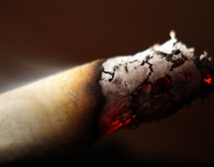 Un barbat din Floresti a murit dupa ce si-a aprins tigara. Vezi ce i s-a intamplat Un barbat din Floresti a murit dupa ce si-a aprins tigara. Vezi ce i s-a intamplat