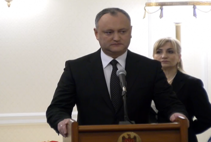 LIVE VIDEO. La o saptamana de la investire, presedintele Dodon ofera distinctii de stat