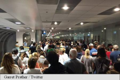 Statele Unite: Mii de pasageri blocati pe aeroporturi din cauza unei defectiuni a sistemului informatic al vamilor