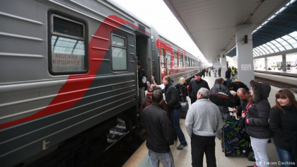 Ce ii asteapta in 2017 pe migrantii moldoveni in Federatia Rusa: MAI al Rusiei pregateste noile regulamente Ce ii asteapta in 2017 pe migrantii moldoveni in Federatia Rusa: MAI al Rusiei pregateste noile regulamente