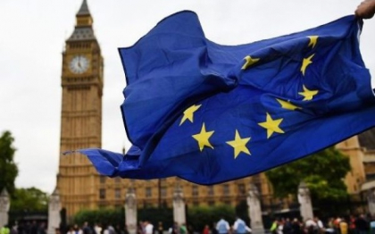 Marea Britanie pregateste o schimbare majora, in cazul unui "hard BREXIT". Mesajul ministrului Finantelor pentru migranti
