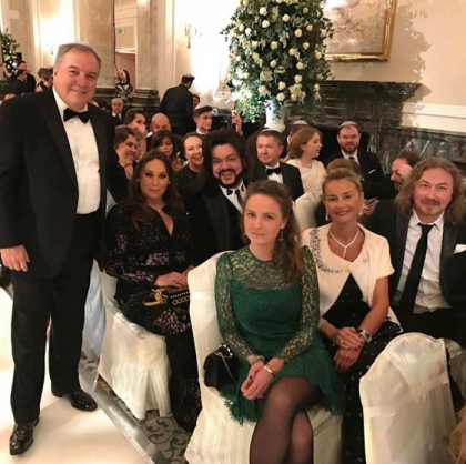 Guvernatorul BNM - alaturi de Elton John, Mariah Carey, Banderas si Beyonce, in Londra, la nunta nepoatei unui miliardar rus. Ce spune Cioclea - GALERIE FOTO