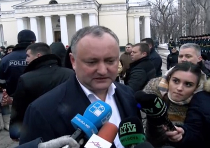 Dodon, dupa slujba de Boboteaza: "Dupa amiaza ma voi scalda si eu intr-un lac. Eu o sa va arat" Dodon, dupa slujba de Boboteaza: "Dupa amiaza ma voi scalda si eu intr-un lac. Eu o sa va arat"