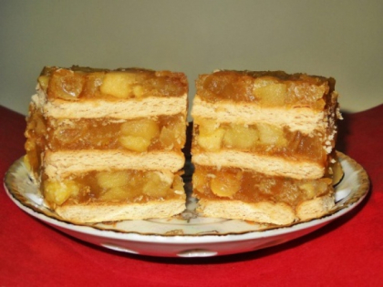 Prajitura cu mere si biscuiti Prajitura cu mere si biscuiti