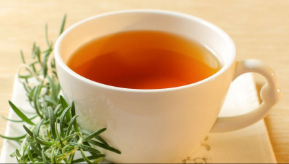 De ce e bine sa bei ceai de rozmarin. Sigur nu stiai ca are acest efect! De ce e bine sa bei ceai de rozmarin. Sigur nu stiai ca are acest efect!