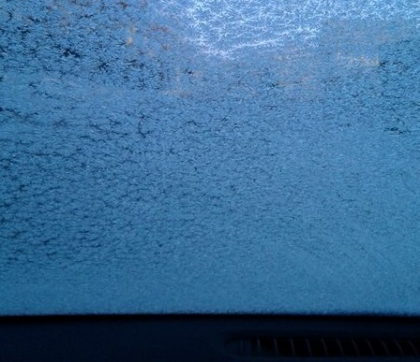 In aceasta dimineata, soferii din tara si-au gasit masinile cu geamurile inghetate. Ce trebuie sa stii cand vine vorba de dezghetarea automobilului - FOTO In aceasta dimineata, soferii din tara si-au gasit masinile cu geamurile inghetate. Ce trebuie sa stii cand vine vorba de dezghetarea automobilului - FOTO