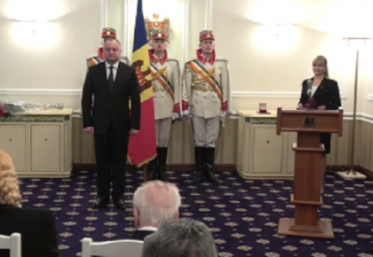 Dodon vine cu doua initiative legislative: Vrea o noua sarbatoare nationala! "2 februarie - Ziua Statalitatii RM" si drapel istoric: "Acel rosu cu cap de bou" Dodon vine cu doua initiative legislative: Vrea o noua sarbatoare nationala! "2 februarie - Ziua Statalitatii RM" si drapel istoric: "Acel rosu cu cap de bou"