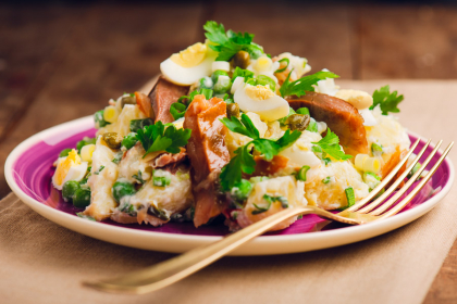 Salata de cartofi cu peste Salata de cartofi cu peste