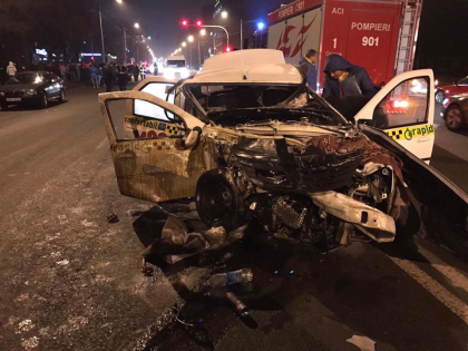 Detalii despre starea taximetristului de 25 de ani, implicat in accidentul teribil din sectorul Rascani. Ce spun medicii Detalii despre starea taximetristului de 25 de ani, implicat in accidentul teribil din sectorul Rascani. Ce spun medicii
