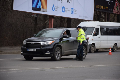 Au inceput primavara cu stangul! 14 soferi au ramas fara placute de inmatriculare dupa ce au refuzat sa faca ce le-au cerut politistii. Ce s-a intamplat cu alti 93 - GALERIE FOTO