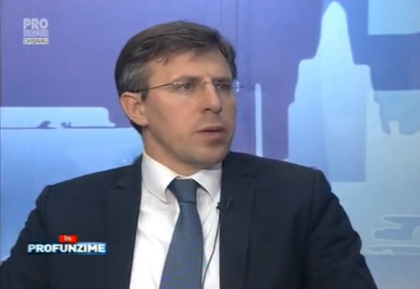 Strada Petricani ar putea fi reparata. Dorin Chirtoaca: "Strada Muncesti s-a reparat. Vedem cum ne ajunge bugetul. Da, Petricani este o strada dificila"