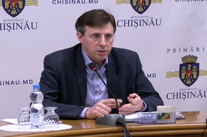 Dorin Chirtoaca, despre mormanul de deseuri care s-a format pe raul Bac: "Este fata noastra, situatia de acolo ne arata care ne este nivelul"