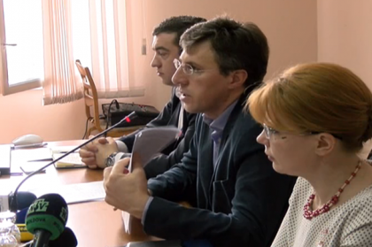 LIVE VIDEO. Dorin Chirtoaca discuta cu directorii de gradinite din municipiu despre intoxicatiile din ultima perioada LIVE VIDEO. Dorin Chirtoaca discuta cu directorii de gradinite din municipiu despre intoxicatiile din ultima perioada