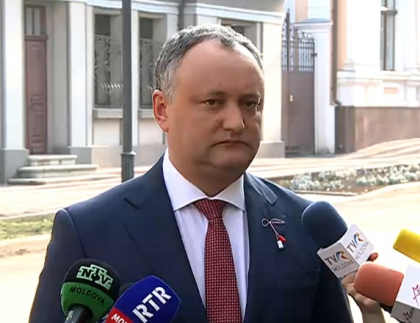 Dodon, despre notificarea lui Filip si Candu: "Este o masura abuziva. Eu personal, saptamana viitoare ma duc la Moscova. Eu sunt tratat bine oriunde, si la Padova, si la Sadova" Dodon, despre notificarea lui Filip si Candu: "Este o masura abuziva. Eu personal, saptamana viitoare ma duc la Moscova. Eu sunt tratat bine oriunde, si la Padova, si la Sadova"
