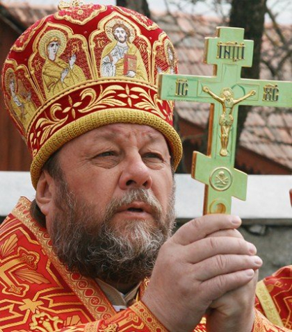Mitropolia indeamna tinerii sa fie atenti la jocurile periculoase de pe internet