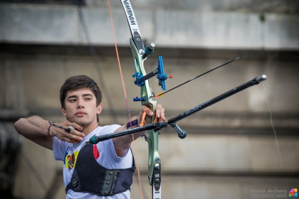 Rezultat extraordinar pentru sportul moldovenesc. Dan Olaru este vicecampion european la tir cu arcul in sala