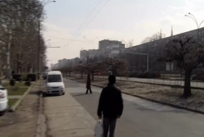 URMARESTE LIVE. Daca ai treaba prin apropiere trebuie sa stii asta! Ce se intampla cu soferii si pietonii care traverseaza in aceste momente o strada din sectorul Botanica al capitalei URMARESTE LIVE. Daca ai treaba prin apropiere trebuie sa stii asta! Ce se intampla cu soferii si pietonii care traverseaza in aceste momente o strada din sectorul Botanica al capitalei