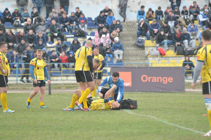 GALERIE FOTO cu meciul de rugby dintre Moldova si Polonia. Pe teren a fost nevoie de interventia medicilor GALERIE FOTO cu meciul de rugby dintre Moldova si Polonia. Pe teren a fost nevoie de interventia medicilor