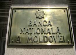 Un actionar al Victoriabank, sanctionat de BNM cu aproape un milion de lei