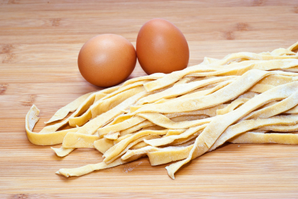 Cum prepari paste de casa din 2 ingrediente