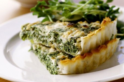 Tarta cu spanac si branza feta, un deliciu usor de preparat Tarta cu spanac si branza feta, un deliciu usor de preparat