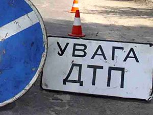 Doi moldoveni au decedat intr-un accident violent in Ucraina. Microbuzul in care se aflau s-a rasturnat pe carosabil Doi moldoveni au decedat intr-un accident violent in Ucraina. Microbuzul in care se aflau s-a rasturnat pe carosabil