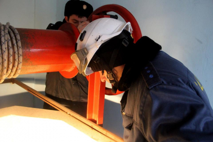 O femeie din Ocnita a cazut intr-o fantana adanca de 15 metri. Misiunea de salvare intr-o GALERIE FOTO 