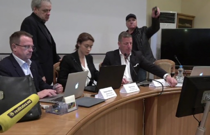 Urmareste live. Reprezentantii companiei responsabila de amenajarea parcarilor cu plata in Chisinau raspund, astazi, la toate intrebarile ce tin de proiect. Prezentarea proiectului si dezbateri publice Urmareste live. Reprezentantii companiei responsabila de amenajarea parcarilor cu plata in Chisinau raspund, astazi, la toate intrebarile ce tin de proiect. Prezentarea proiectului si dezbateri publice