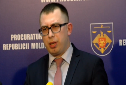LIVE VIDEO. Procuratura Generala ofera detalii despre retinerea persoanelor banuite de comiterea atacului talharesc si furtul microbuzului ce transporta colete din Italia LIVE VIDEO. Procuratura Generala ofera detalii despre retinerea persoanelor banuite de comiterea atacului talharesc si furtul microbuzului ce transporta colete din Italia