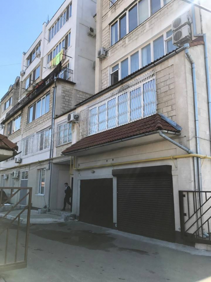 Trei persoane - retinute in dosarul parcarilor cu plata. Perchezitiile CNA continua la domiciliul lui Igor Gamretki, dar si a altor functionari