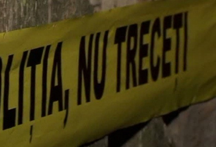 Caz terifiant la Falesti. Un adolescent de 14 ani a incercat sa-si puna capat zilelor. Vecinii au reusit sa-l salveze in ultimul moment Caz terifiant la Falesti. Un adolescent de 14 ani a incercat sa-si puna capat zilelor. Vecinii au reusit sa-l salveze in ultimul moment