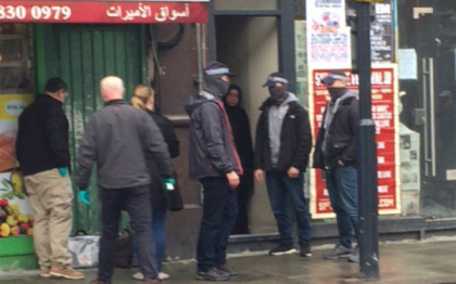 Operatiune antiterorista in Londra. O femeie a fost impuscata de politisti, alte 4 persoane au fost arestate - VIDEO Operatiune antiterorista in Londra. O femeie a fost impuscata de politisti, alte 4 persoane au fost arestate - VIDEO