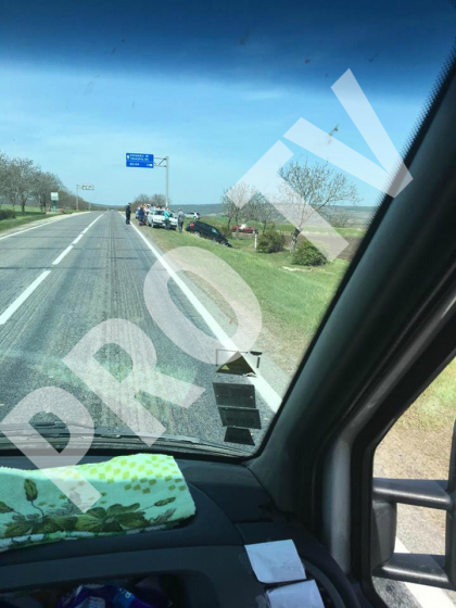Grav accident pe soseaua Chisinau-Leuseni. O Skoda a fost facuta zob in urma impactului: cine se afla la volanul masinii - GALERIE FOTO