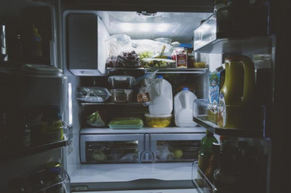 Vrei sa slabesti? Arunca aceste alimente din casa! Vrei sa slabesti? Arunca aceste alimente din casa!