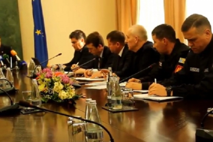 LIVE VIDEO. Totalurile lucrarilor de inlaturare a consecintelor intemperiei, discutate la Guvern LIVE VIDEO. Totalurile lucrarilor de inlaturare a consecintelor intemperiei, discutate la Guvern