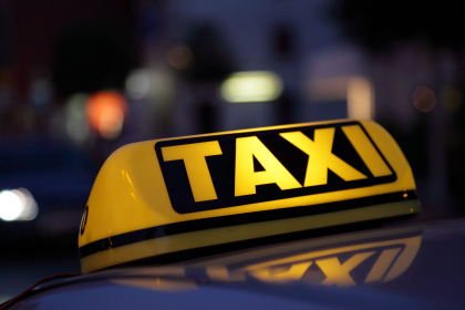 Administratorii firmelor de taxi din capitala sunt fosti angajati ai MAI: a fost pus sechestru pe bunurile acestora si urmeaza sa fie anuntati in cautare nationala. Detaliile oferite de procurori Administratorii firmelor de taxi din capitala sunt fosti angajati ai MAI: a fost pus sechestru pe bunurile acestora si urmeaza sa fie anuntati in cautare nationala. Detaliile oferite de procurori