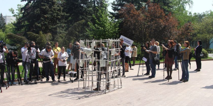 ZDG se plange ca astazi distribuirea ziarului ar fi fost sabotat dupa ce au publicat mai multe articole de investigatie: "Conflict de interese"