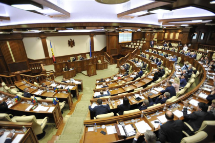 LISTA celor 74 de deputati care au votat in lectura finala proiectul votului mixt al democratilor si socialistilor
