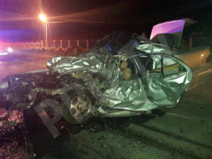 Accident teribil pe soseaua Orhei-Rezina intre un Mercedes si un camion care transporta ciment. Un sofer, prins intre fiare, a pierit pe loc - GALERIE FOTO