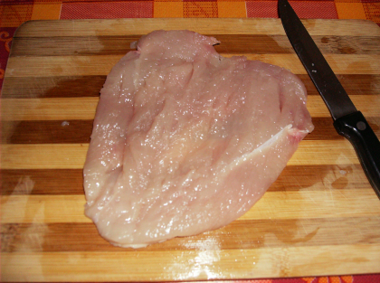 A vrut sa gateasca niste batute de pui, insa iata ce i s-a intamplat cu bucata de carne! Ce a patit o gospodina de la noi - FOTO A vrut sa gateasca niste batute de pui, insa iata ce i s-a intamplat cu bucata de carne! Ce a patit o gospodina de la noi - FOTO